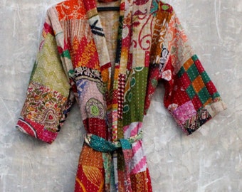 Handgemaakte katoenen kantha kimono badjas: Indiase patchwork stofdoekkimono.