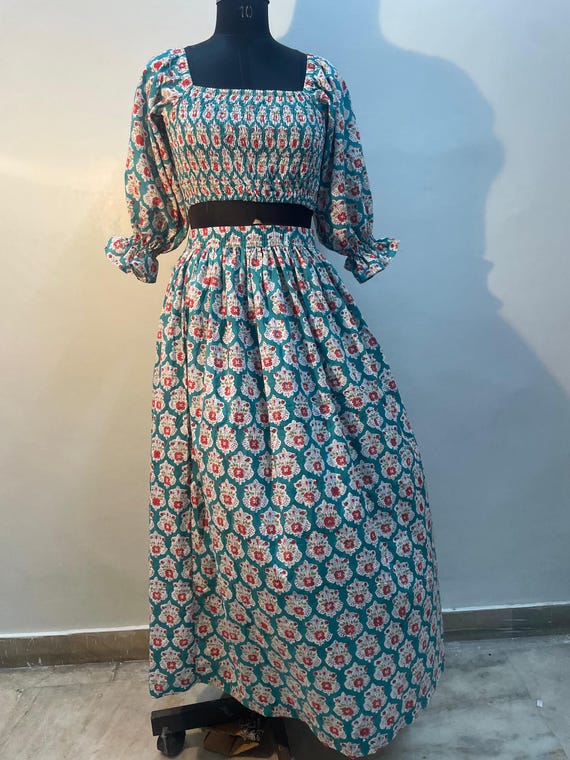 Floral Cotton Crop Top & Midi Skirt Set: Boho Summer Outfit