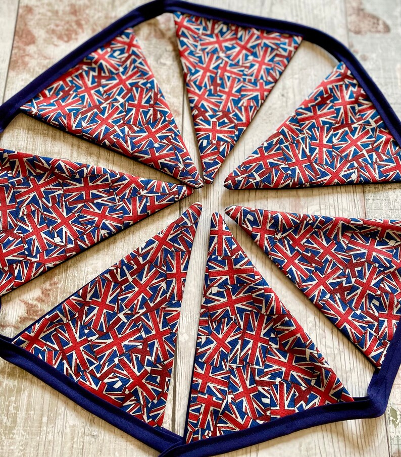 Union Jack Jubilee Bunting / British fabric bunting / Garden Party / English flags / Camping decor / Queens Jubilee decor flags/ Red & navy 