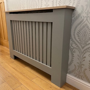 Cubierta de radiador a medida / Gabinete de radiador de MDF hecho a mano - Chapa de roble vertical - GRIS