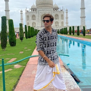 Om Print Kurta, Kurta negra de algodón premium, Kurta corta y recta para hombre