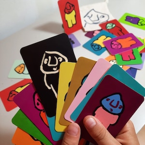 Original e artístico jogo duplo de cartas Memory/Mistigri, com o personagem colecionável GLUMO.