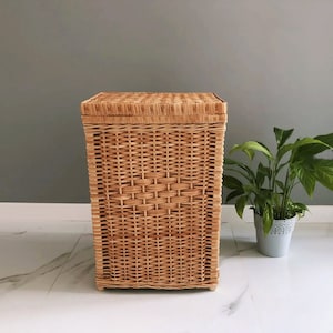 Large Wicker Laundry Basket with Lid, Rustic Basket Hamper with Lid, Rattan Laundry Basket Organizer, Woven Lidded Storage Basket