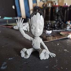 Baby Groot waving image 2