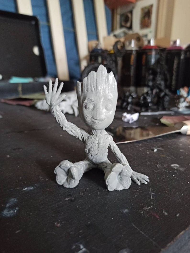 Baby Groot waving image 2