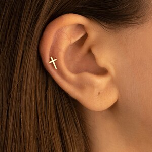 Dainty Cross Stud Earring - Gold Tiny Cross Tragus Earrings - Christmas Gift - Minimalist Cross Earrings - Christian Gift - Gift for Her