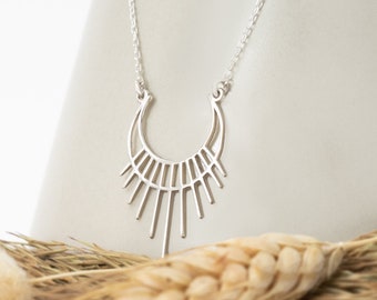 Halve Zon ketting - Moederdag Cadeau - Zon ketting - Maan en Zon ketting - Maanfase ketting - Spike ketting - Egyptisch symbool