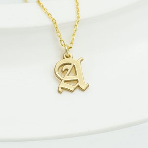 Collar con inicial en inglés antiguo de oro macizo de 14 quilates: regalo para el Día de la Madre, collar con letra personalizada de oro auténtico, collar con nombre, joyería de oro