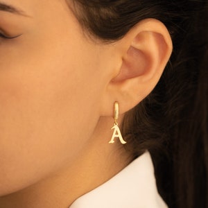 Pendiente con inicial - Regalo para el día de la madre - Pendiente colgante - Pendiente con letra personalizada - Pendiente con letra - Joyas con letras - Joyas con números