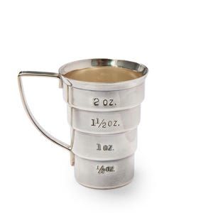 Medidor de cócteles Napier escalonado vintage, herramienta de medición de plata para bar.