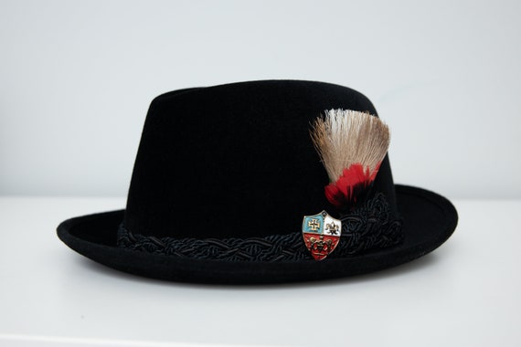 Never Worn Aspen Black Velvet Dobbs Hat 