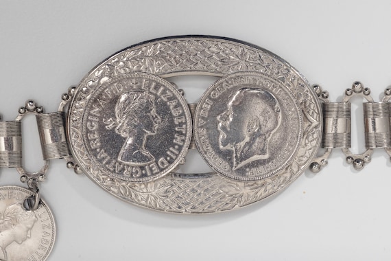 30” Coin Belt Silver Tone Loop Chain Belt with 18… - image 9