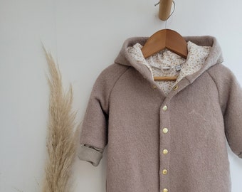 Wool felted jumpsuit made from 100% sheep's wool. Natural product! Beige