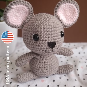 Crochet mouse pattern/plushie pattern/ amigurumi mouse pattern/ easy crochet toy pattern/ gift for babies/ cute mouse / handmade toy