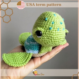 PATTERN for a Amigurumi sea turtle: Easy to follow crochet turtle pattern for beginners, US term crochet pattern for a amigurumi sea turtle image 1
