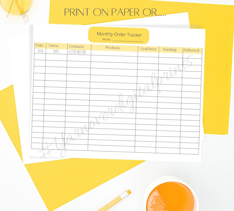 Pu&ograve; includere: Un tracker di ordini mensile stampabile con colonne per data, nome, contatti, prodotti, tempo di consegna, tracciamento e consegna. Il tracker &egrave; progettato per aiutare le aziende a tenere traccia dei loro ordini.