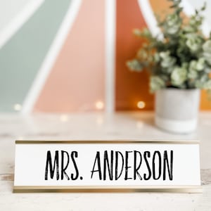 Trendy Teacher Desk Plate | Custom Classroom Decor