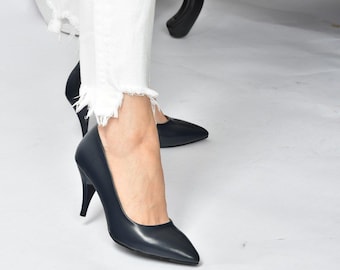 Marineblauwe vegan leren stiletto's | Elegante hakken met spitse neus