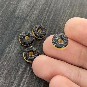 1:12 scale miniature food, miniature dollhouse, miniature accessory, miniature chocolate donuts