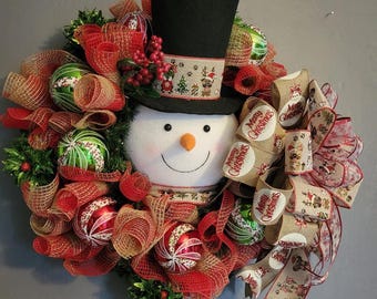 スノーマン エバーグリーン リース - ライトアップ!