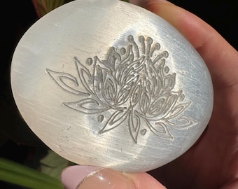 Piedra de palma de selenita natural, piedra de palma de cristal de selenita, flor de loto, piedra de palma de selenita blanca, piedra de palma de cristal, piedra de selenita, chakra de la corona