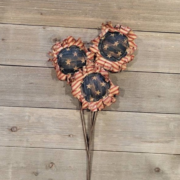 Primitive Sunflower,Patriotic Primitive,Patriotic grungy sunflowers,bundle of 3 sunflowers,primitive decor,patriotic decor,Americana decor