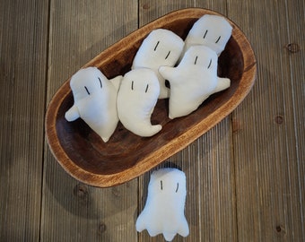 Ghost Bowl Fillers,trio of small stuffed ghosts,Halloween,Halloween decor,ghosts,stuffed ghosts,fall decor,primitive decor,ghost bowl filler