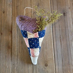 Quilted Heart,Heart peg rail hanger,vintage quilt heart hanger,vintage decor,quilted door knob hanger,hearts,farmhouse decor,quilts,hearts