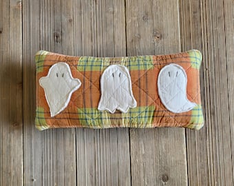 Quilted Ghost Pillow: Repurposed Orange & Green Quilt, Primitive Halloween Decor