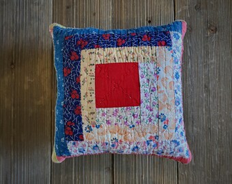 Vintage Log Cabin Pillow,log cabin block,vintage decor,vintage pillow,farmhouse decor,pillow,quilted pillow,vintage quilts,farmhouse pillow