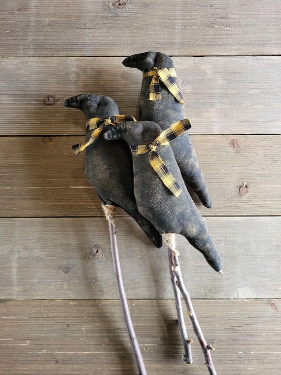 Primitive Stuffed Crow, black crow on a stick,stuffed rustic crow, stuffed crow poke,primitive decor,rustic fall decor