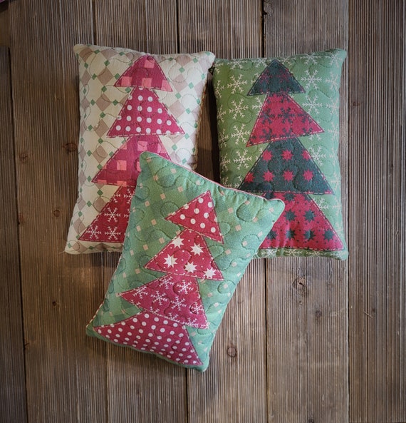 Tree Pillow,quilted pillow,repurposed quilt,Christmas decor,Winter Pillow,pillow,farmhouse Christmas,Christmas Tree Pillow,small pillow