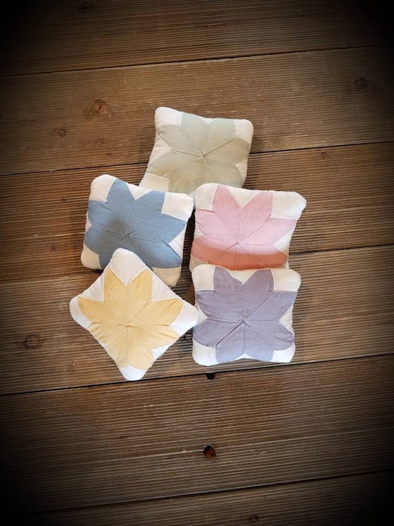 Small quilted pillow,pillow tucks,colorful quilted pillows,Bundle of 5 small pillows,star pillow,repurposed quilt pillows,pillow shelf tuck