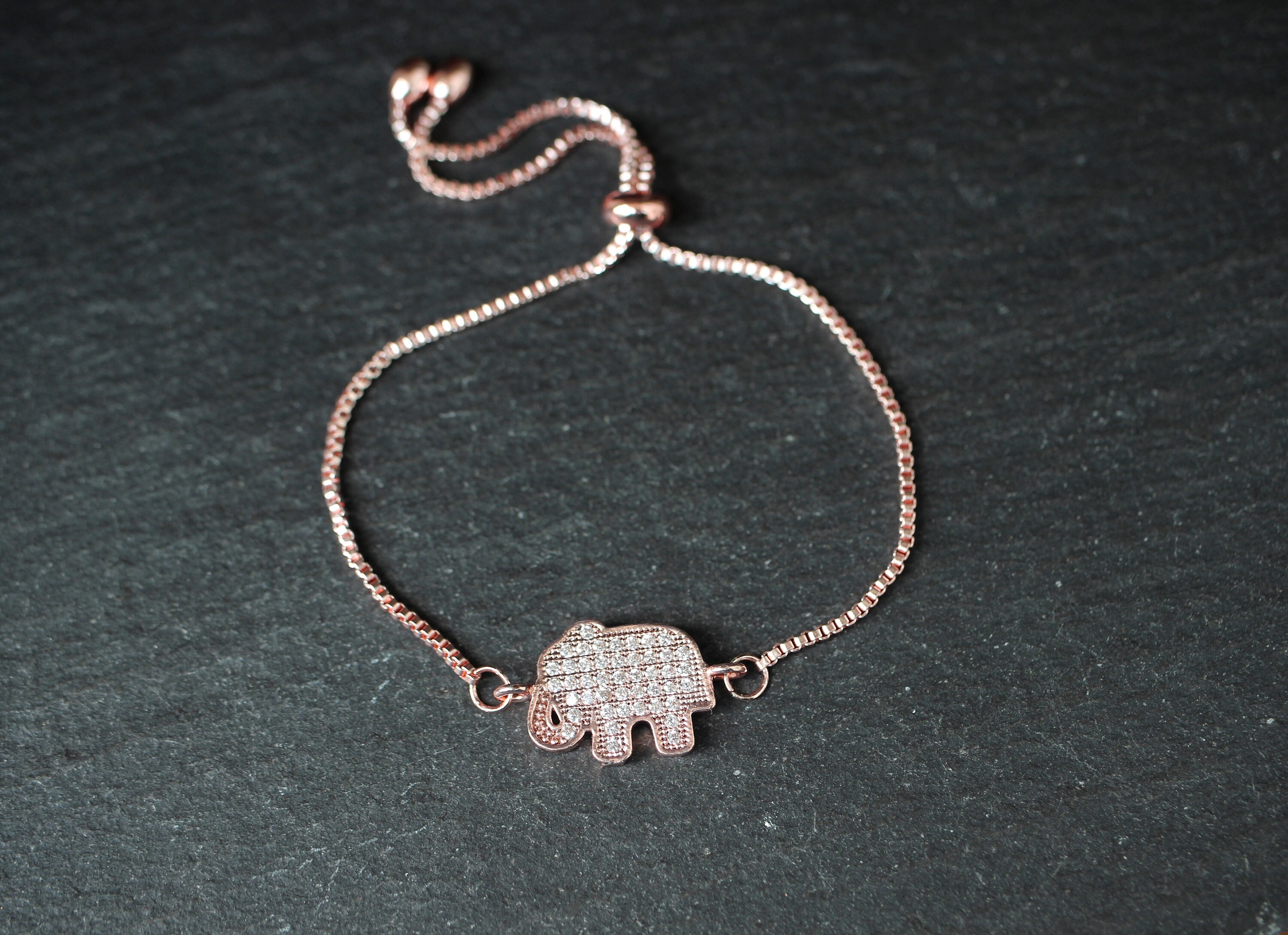 Cavigliera Portafortuna Con Elefante E Azabache - Placcata Oro 18k, Cristalli Multicolor