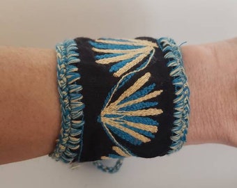 100% Pure Organic Cotton Hand embroidered Bracelet for Woman, Ethnic Bracelet, Native Mexican bracelet, Bohemian Bracelet.