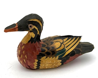 Vintage Duck Decoy Straw Colorful Sitting Made In China Miniature Mini Figurine