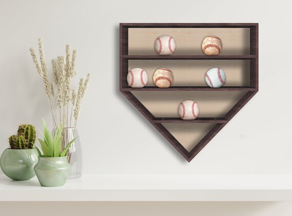 Enclosed Baseball Bat Wall Mount Display Case – Aluminum Diamond Plate – Man Cave