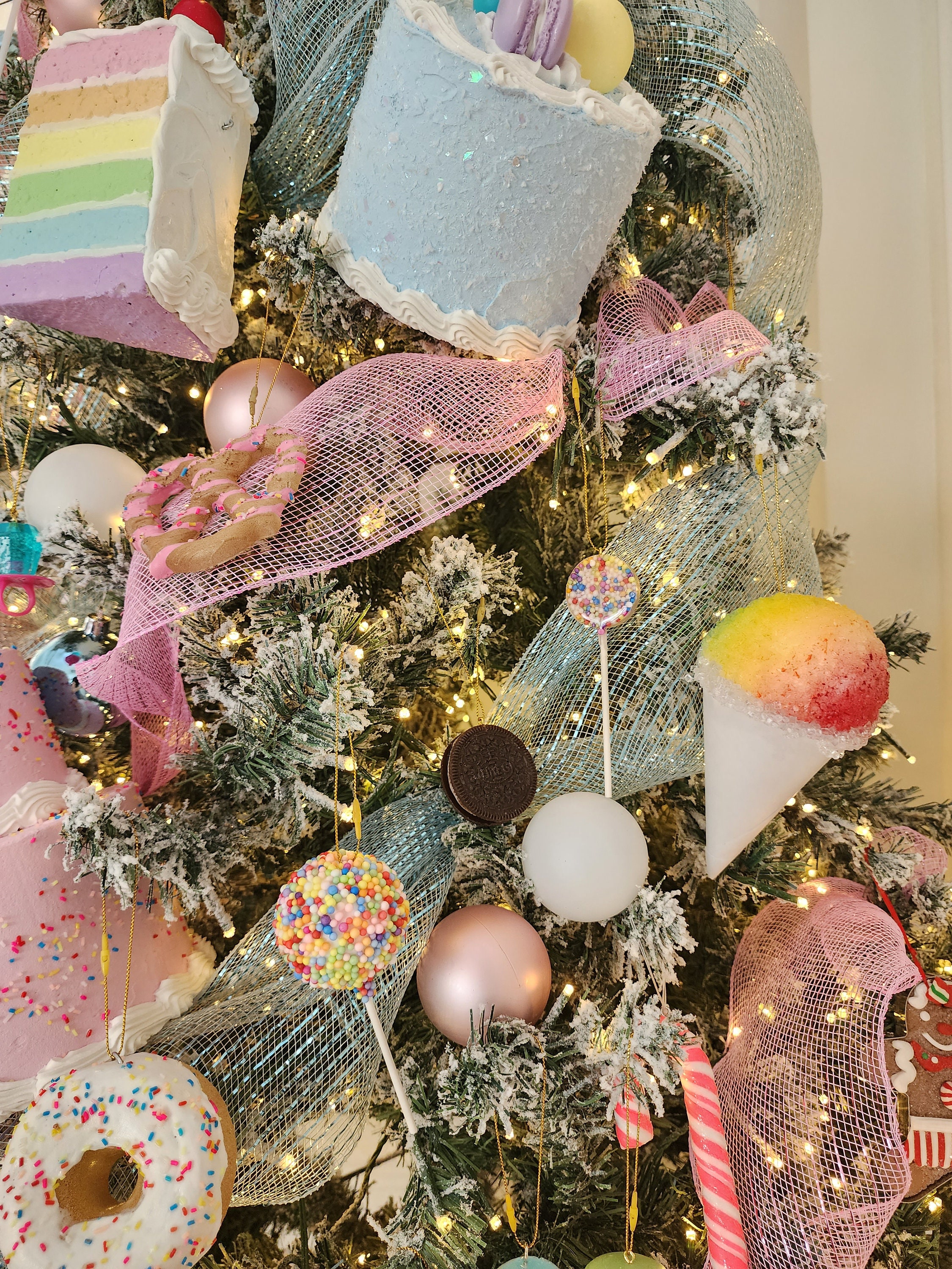 🍭DIY Extra Large Gummy Bear Ornaments, Candyland Christmas Tree