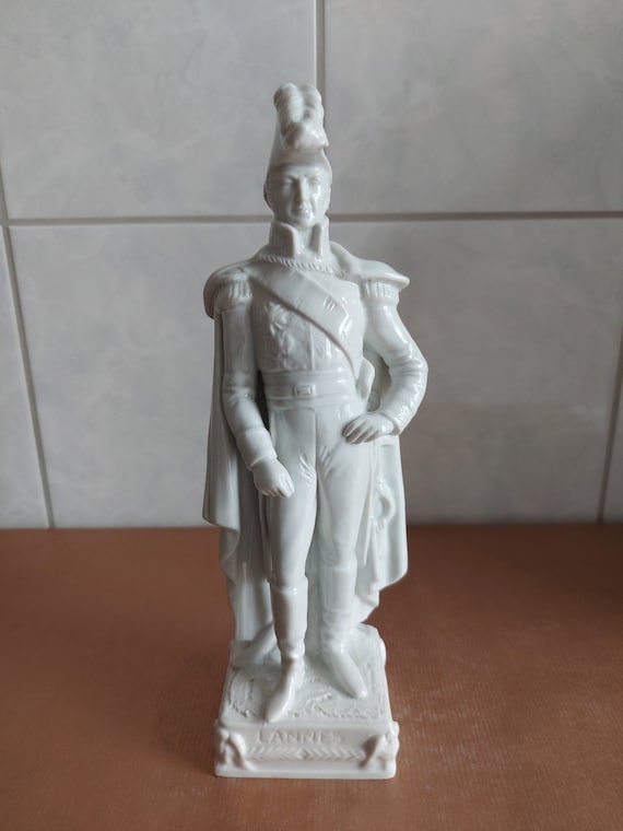 アルスバッハの円盤 - 磁器の像 - ランヌ元帥 - 26 cm - Etsy 日本