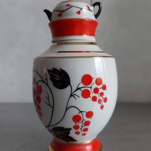 Porcelain USSR-~Tea caddy-~Lid jar-~Decoration Red currant -~