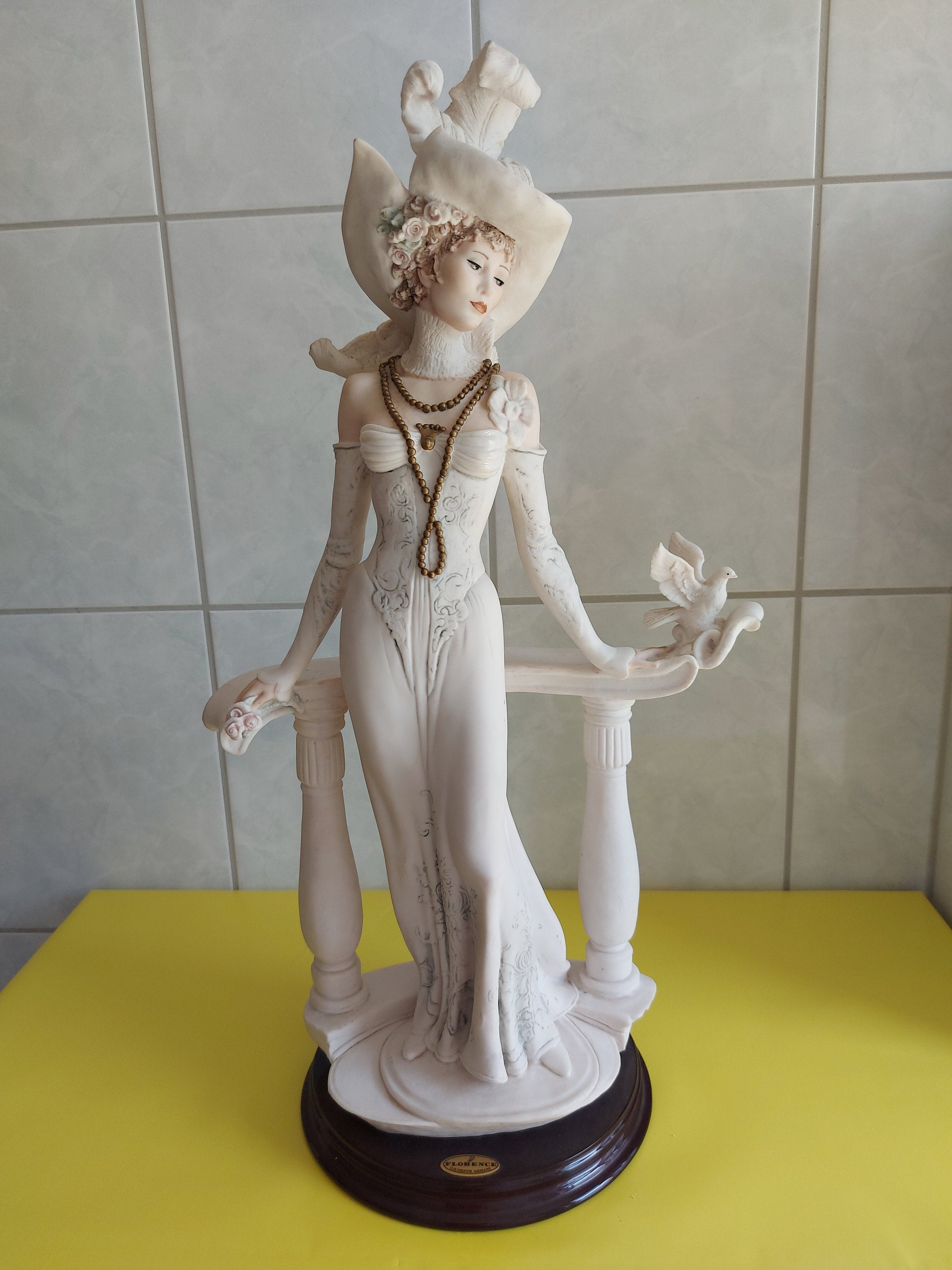 Aprender acerca 55+ imagen giuseppe armani figurines 1973 Abzlocal.mx