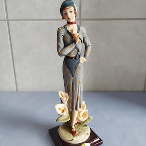 Capodimonte-~Florence-~Giuseppe Armani-~porcelain figurine -LILY-