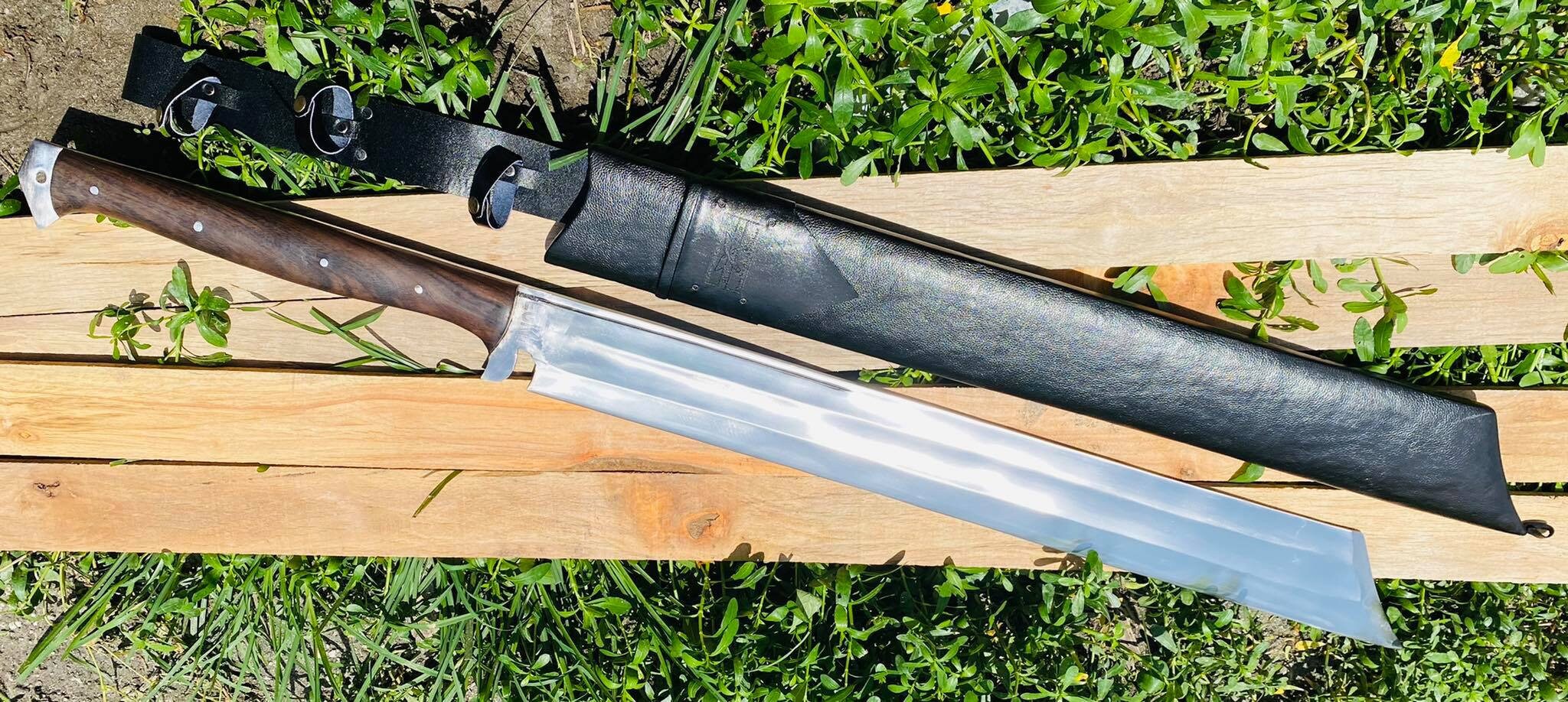 EGKHWorld's Largest Mukti Freedom Giant Machete36 Inches Blade Full