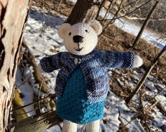 Hand Knit and Stuffed Toy Polar Bear "Pollli"