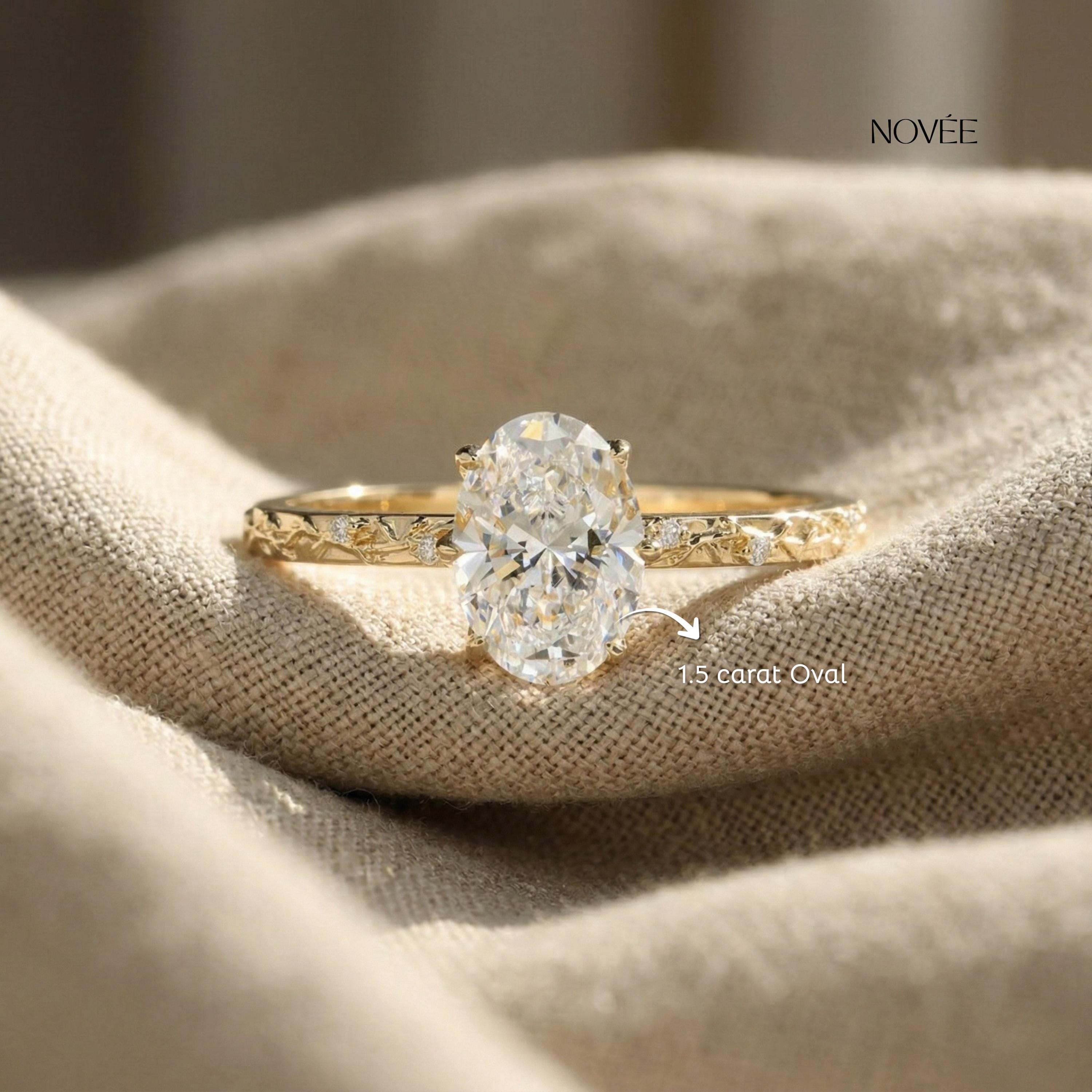 Engraved Oval Stone Ring 22号 Hand Engraved Oval Engagement Ring - Etsy