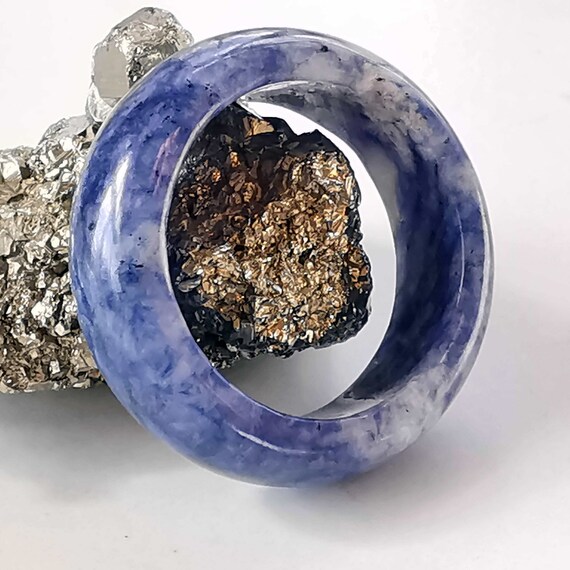 Sodalite outlet crystal ring