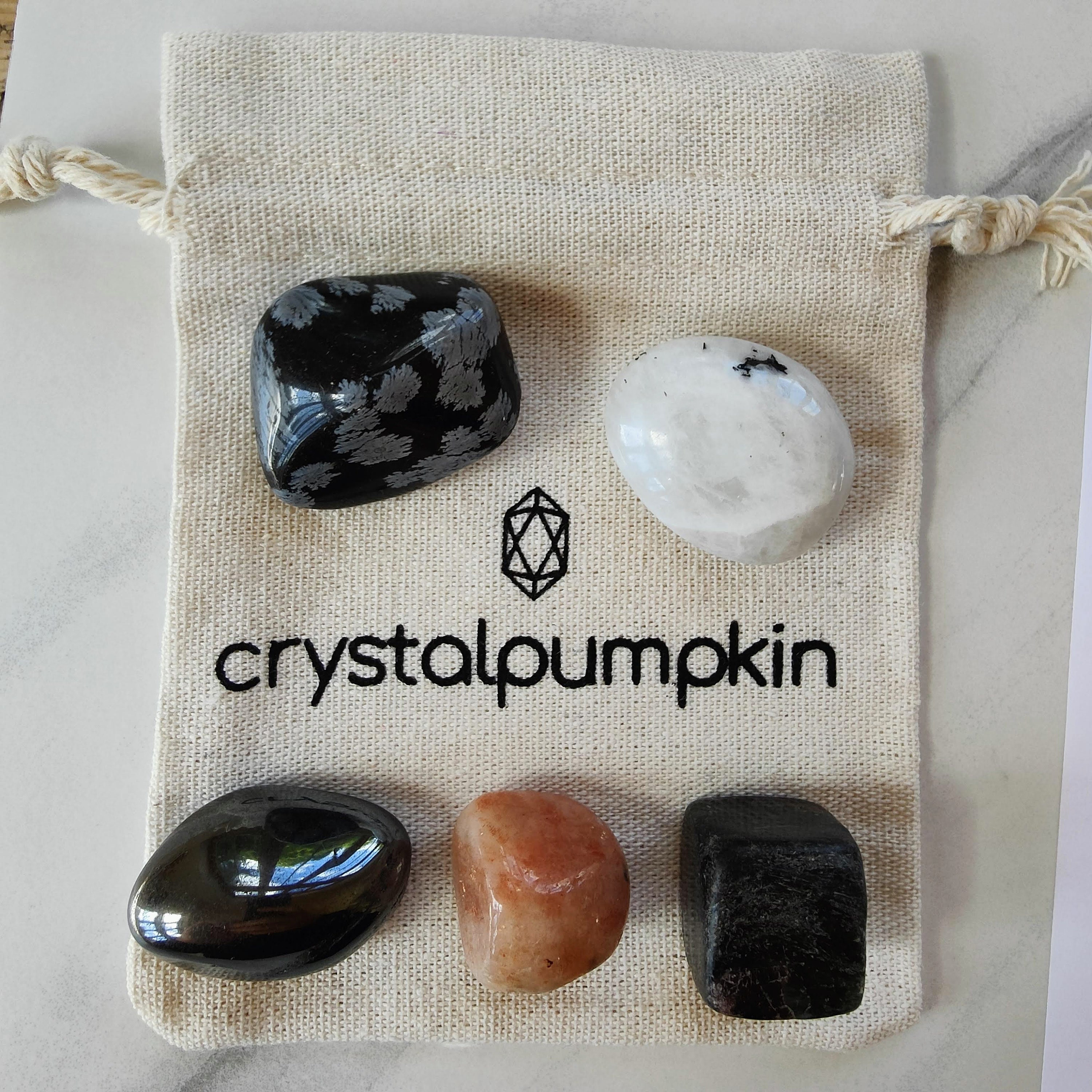 Crystal Shop UK Deliver around the world FAST shipping. High