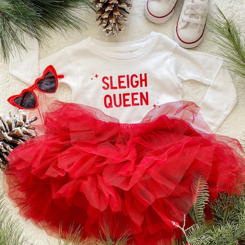 Sleigh QueenTee T-shirt de vacances T-shirt de vacances pour filles Chemise de vacances pour tout-petits T-shirt de Noël Bébé Noël T-shirt de Noël pour filles image 1