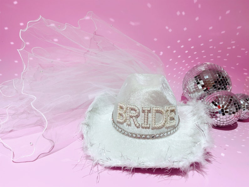 Bride Cowgirl Hat with Veil, Hen Party Bride Gift, Bride Cow Girl Hat Bridal Shower, Bride To Be, Bachelorette Party, Last Disco BRIDE Pearl Veil