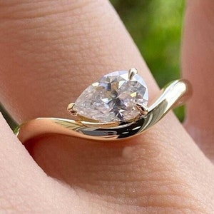 Pear Cut Engagement Ring, East West Pear Ring, Curved Ring, Solitaire Ring, 1.5CT Pear Cut Moissanite Wedding Ring, 14K Solid Gold Ring
